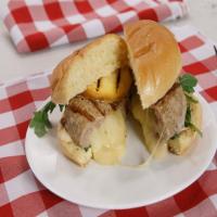 Stuffed Grilled Turkey Burger Topped with Grilled Peaches_image