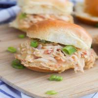 Slow Cooker Chicken Bacon Ranch Sliders_image