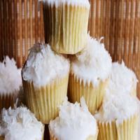 Easy Coconut Cupcakes Recipe_image