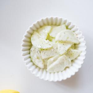 5-Minute Creamy Keto Cucumber Salad image