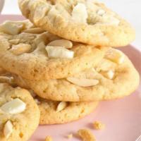 Almond White Chocolate Chunk Cookies_image