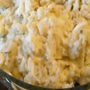 Grandma Sophie's Smashed Potato Salad_image