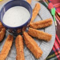 Spicy Pickle Fries with Homemade Ranch Dip_image