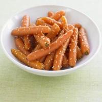 Sesame baby carrots image
