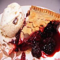 Best Blackberry Pie_image