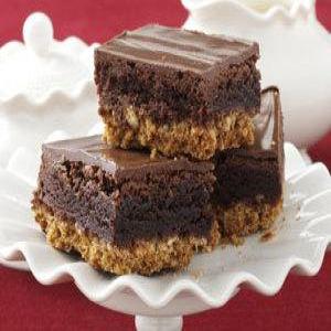 Triple-Layer Pretzel Brownies Recipe_image