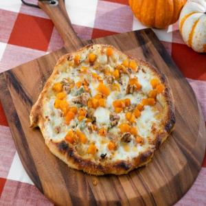 Roasted Squash and Gorgonzola Pizza image