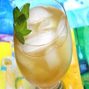 Cayenne Lemonade image