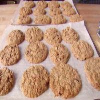 The Oatiest Oatmeal Cookies Ever_image