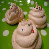 Easy and Delicious Meringue Cookies_image
