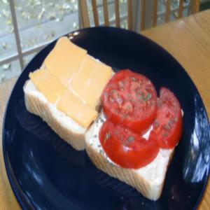 Fresh Tomato Sandwich_image