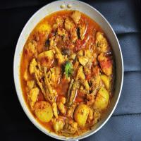 Bengali Chicken and Potato Curry Recipe: How to make Bengali Chicken and Potato Curry Recipe at Home | Homemade Bengali Chicken and Potato Curry Recipe - Times Food_image