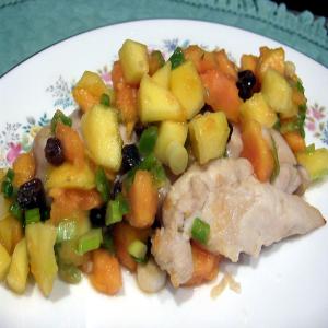 Rum Marinated Chicken With Tropical Salsa_image