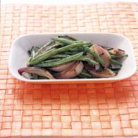 Grilled Green Beans and Red Onion_image
