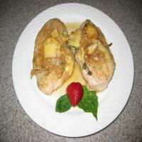 Baked Garlic, Basil and Camembert Stuffed Chicken Breasts_image