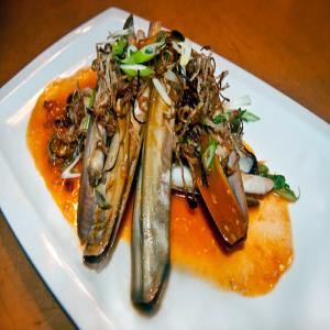 Sweet and Spicy Razor Clams image