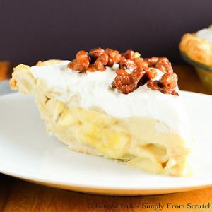 Butterscotch Banana Pudding Pie with Toffee Walnuts_image