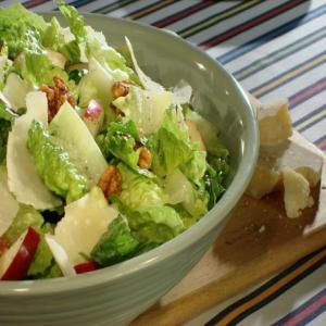 Parmesan and Candied Walnut Salad_image