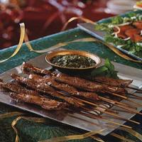 Skewered Lamb with Almond-Mint Pesto_image