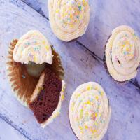 Surprise Easter Cupcakes_image