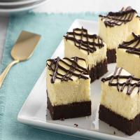 Brownie-Bottom Cheesecake Bars_image