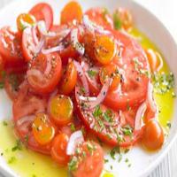 Three-tomato salad recipe_image
