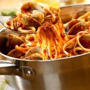 Linguine with Red Clam Sauce_image