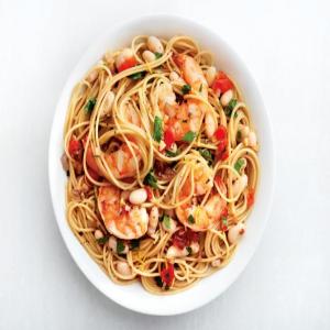 Whole-Wheat Spaghetti with Shrimp and White Beans image