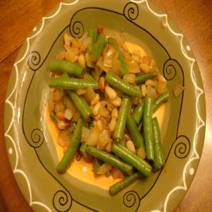 Stir-Fried Green Beans With Pine Nuts image