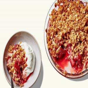 Strawberry-Granola Crisp Recipe_image