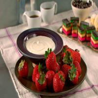 Strawberries and Sambuca Cream_image