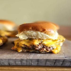 Canard Steam Burgers Recipe | Female Foodie_image