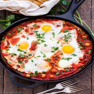 Moroccan Baked Eggs with Chickpeas - Recipe Runner_image