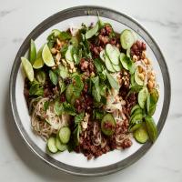 Cold Pork Rice Noodles With Cucumber and Peanuts_image