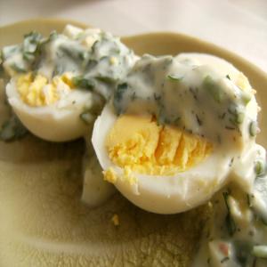 Eggs in Green Sauce (Eier in Gruner Sosse)_image