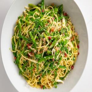 Spring Green Spaghetti Carbonara image