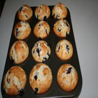 Fresh Blueberry Buttermilk Muffins_image