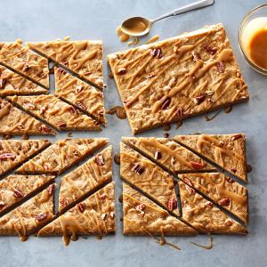 Butter Pecan Cookie Bars with Penuche Drizzle_image
