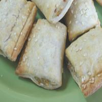 Chicken and Vegetable Pasty Roll_image