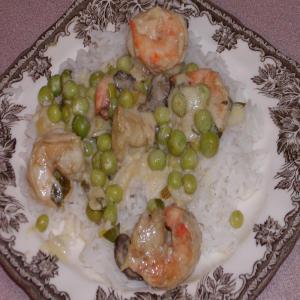 Curried Shrimp With Peas image