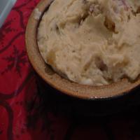 Crock Pot Garlic Smashed Red Potatoes_image