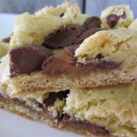 Chewy Rolo Cookie Bars_image