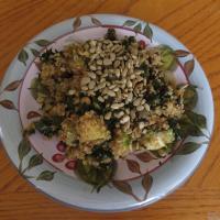 Quinoa, Kale, and Avocado Salad with Lemon Dijon Vinaigrette Dressing_image