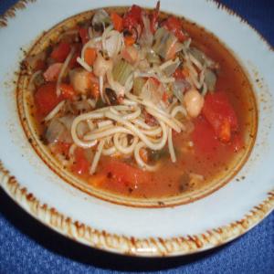 Real Italian Minestrone Soup_image