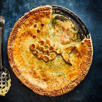 Creamy leek, potato, cheddar & chive fish pie image