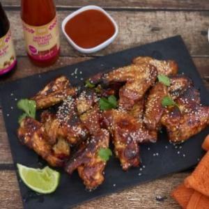 Simple Siracha Chicken Wings_image