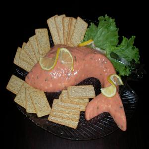Tuna Mousse with Crackers image