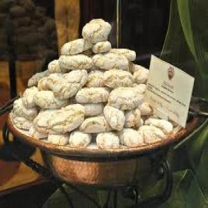 Ricciarelli (Sienese Almond Cookie) Recipe - (4.4/5) image