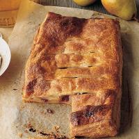 Pear and Sour Cherry Flat Pie_image