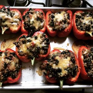 Stuffed Peppers with Quinoa_image